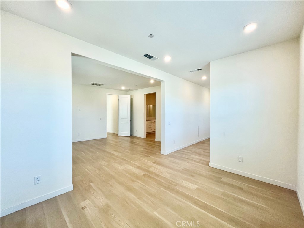 27225 Release Place Property Photo 21