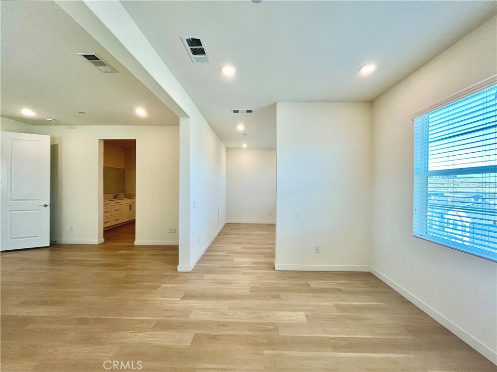 27225 Release Place Property Photo 22