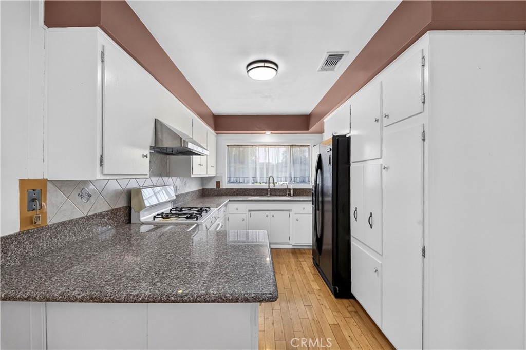 5155 N Arden Property Photo 7