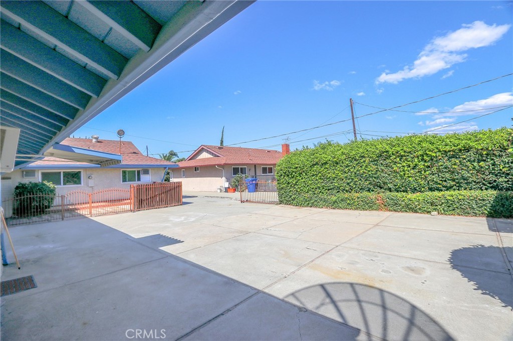 2420 Ablano Ave Property Photo 25