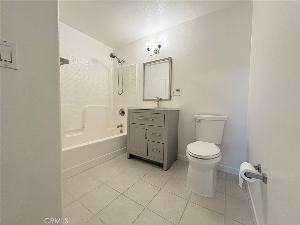 580 W Main Street #322 Property Photo 13