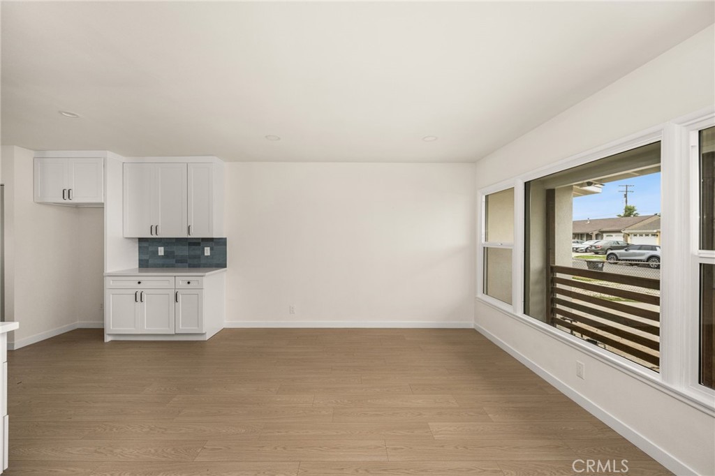 705 S Corlett Avenue Property Photo 5