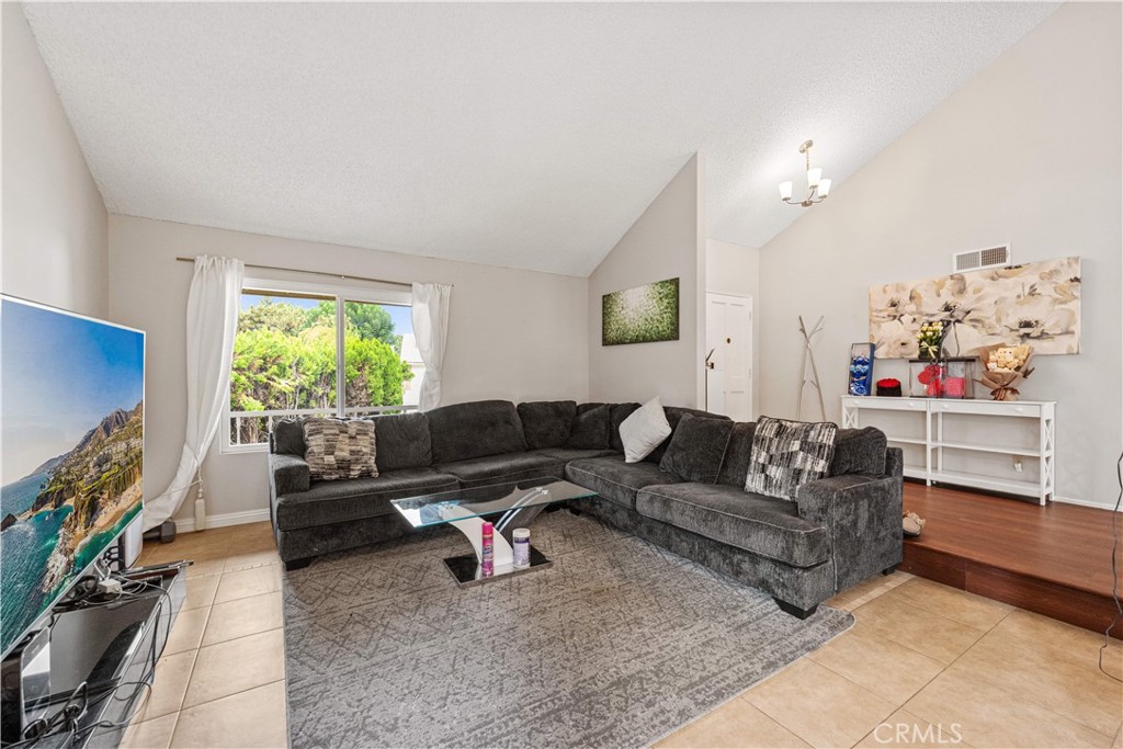 16606 Woodmont Pl Property Photo 10