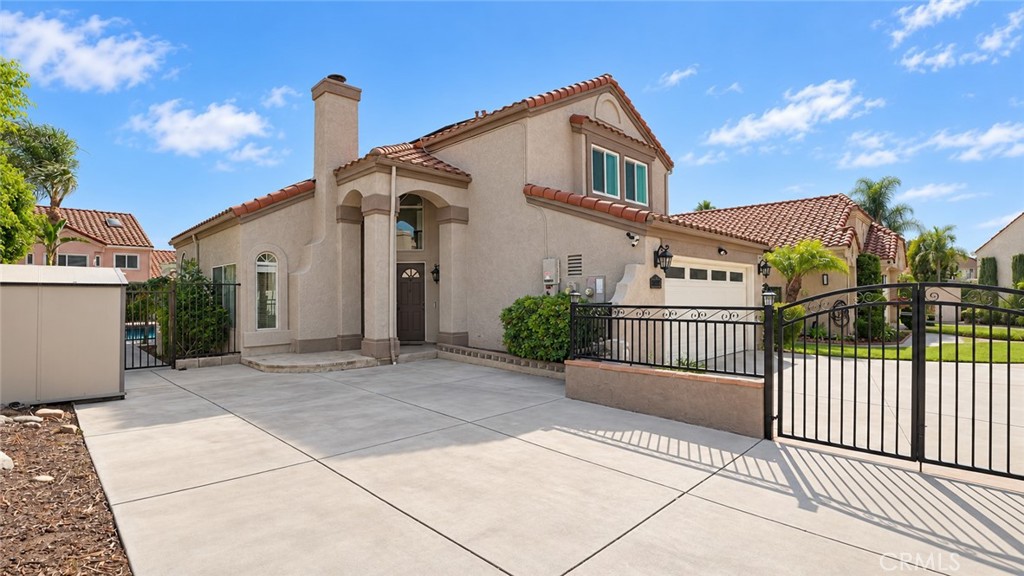 5912 San Remo Property Photo 3