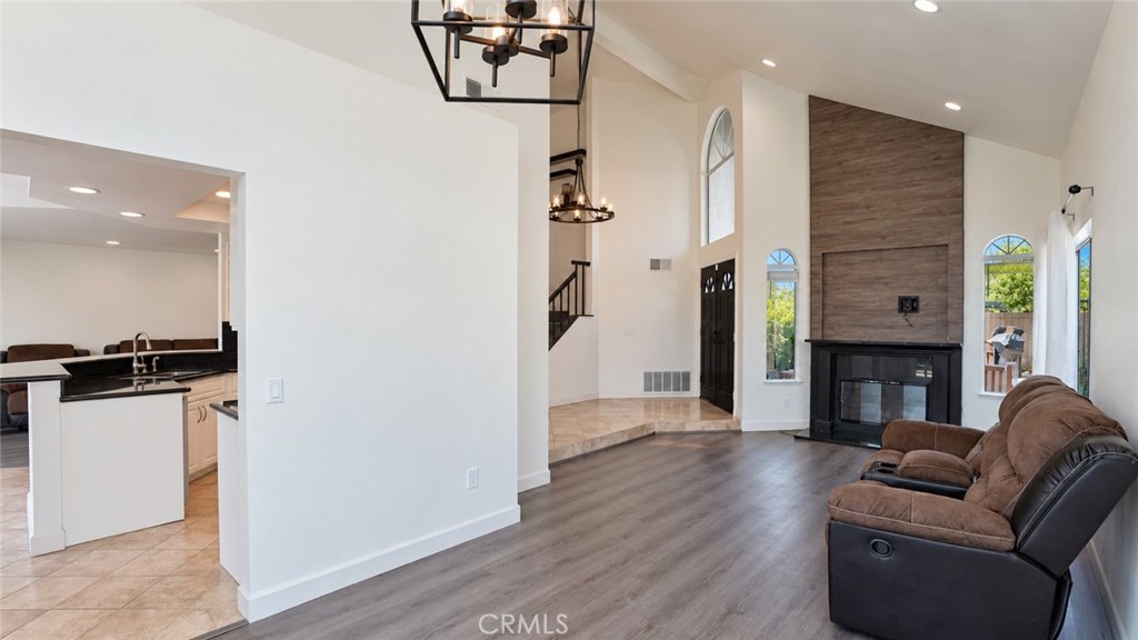 5912 San Remo Property Photo 6