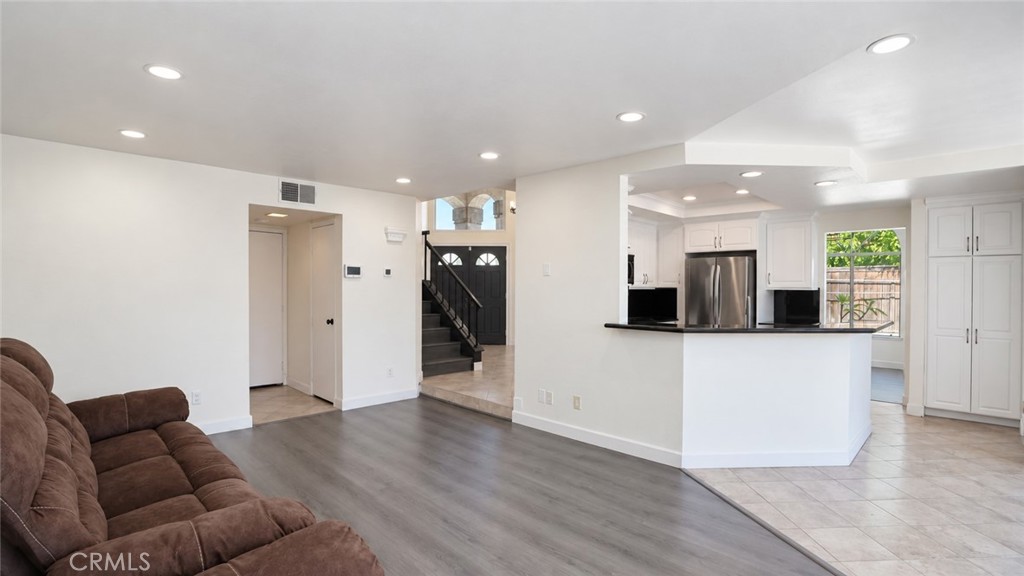 5912 San Remo Property Photo 9