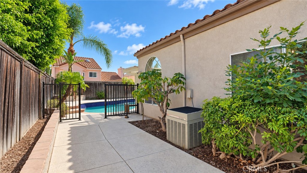 5912 San Remo Property Photo 30