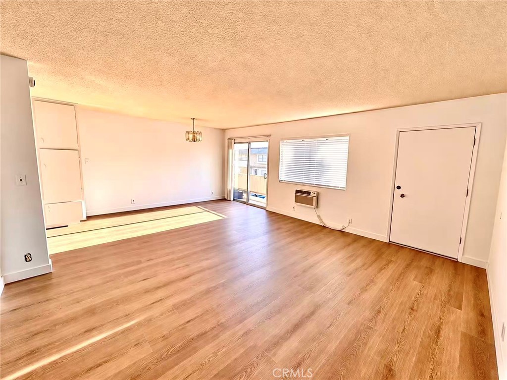 922 W Duarte Rd 4 Property Photo 5