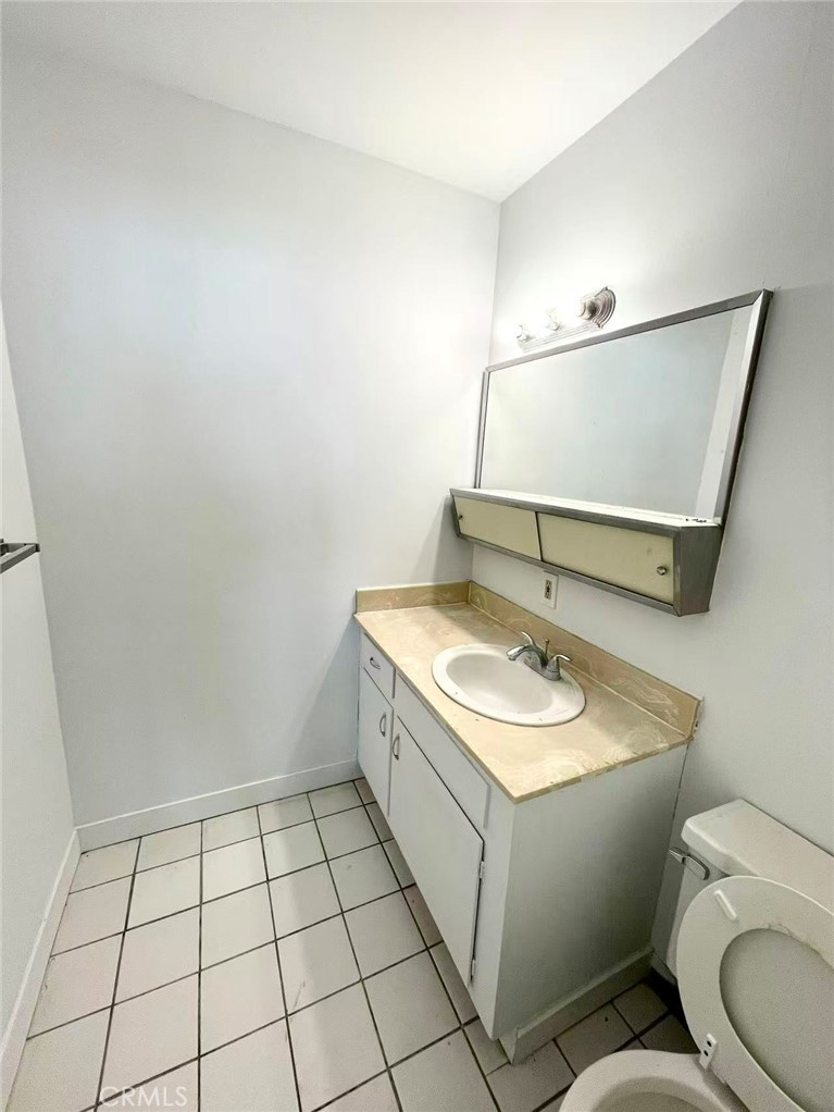 922 W Duarte Rd 4 Property Photo 11