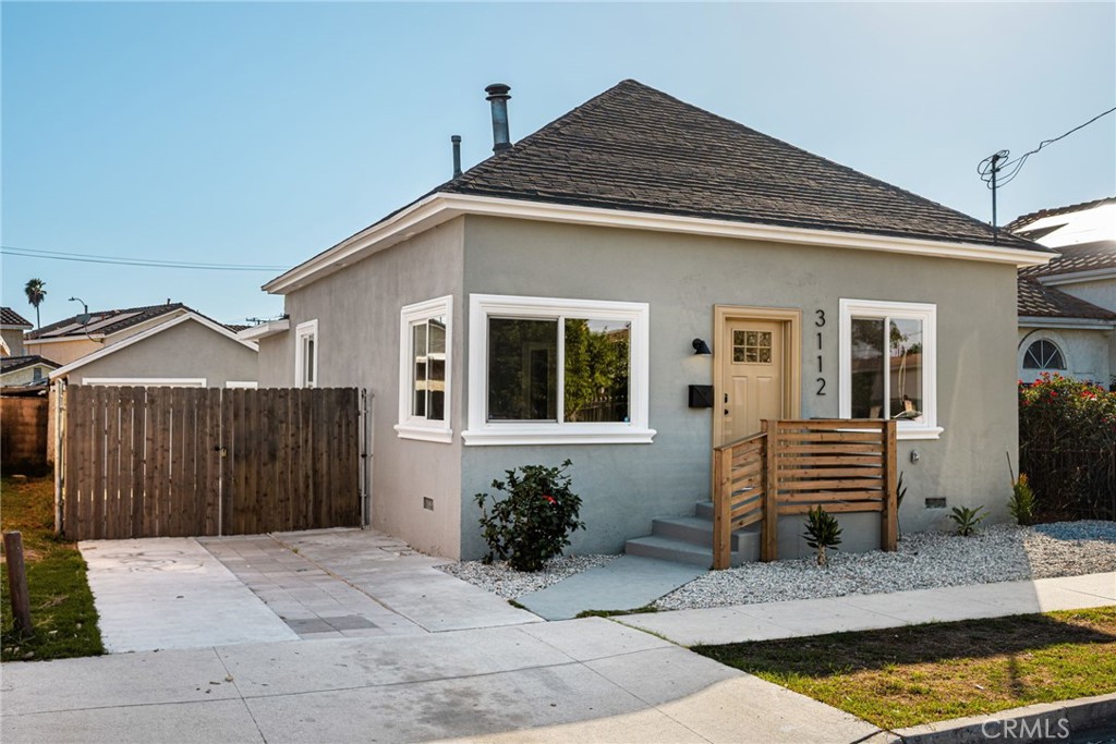 3112 Cedar Property Photo 2