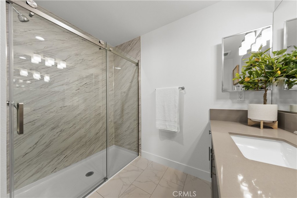 168 S Monterey Street #508 Property Photo 20
