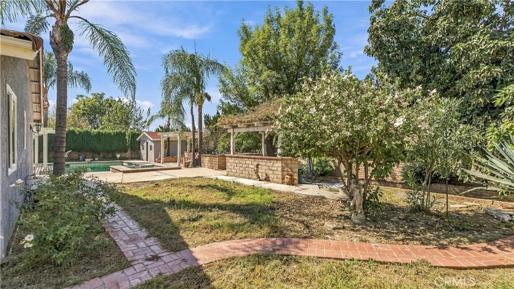 1510 S Oaks Property Photo 29