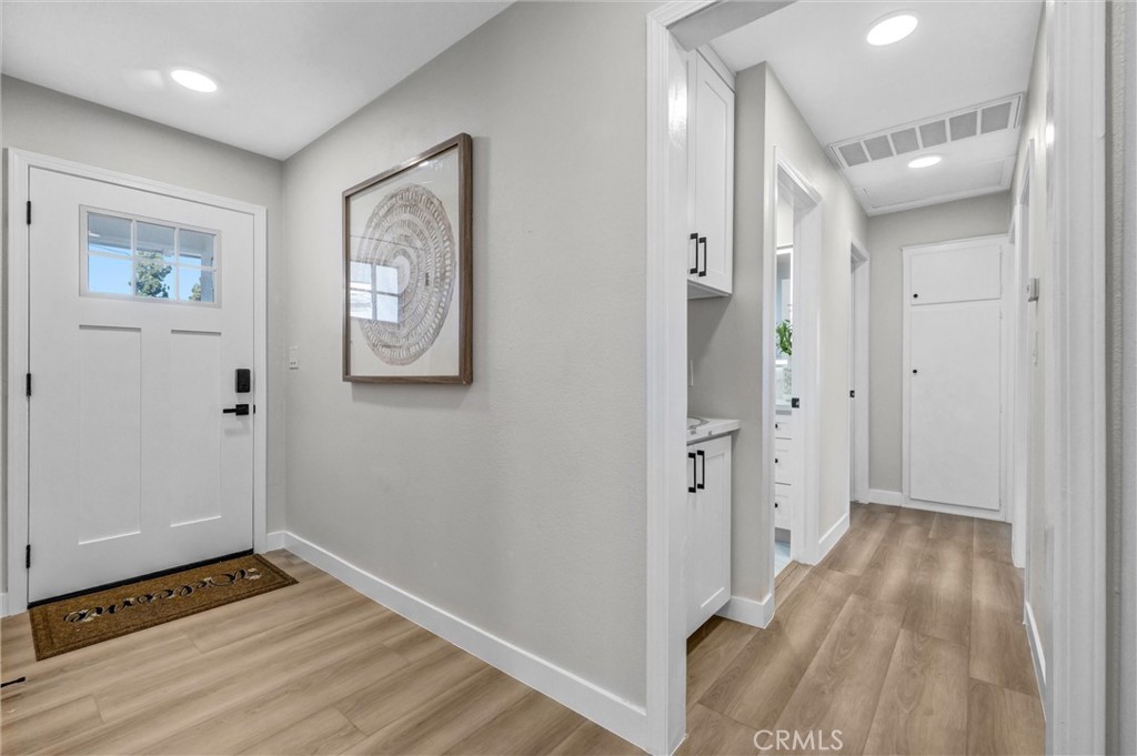 7060 Santa Ana Property Photo 16