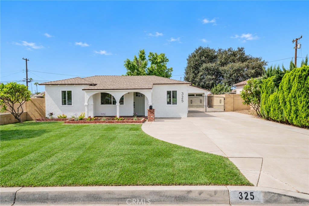 325 N Sunset Street Property Photo 1