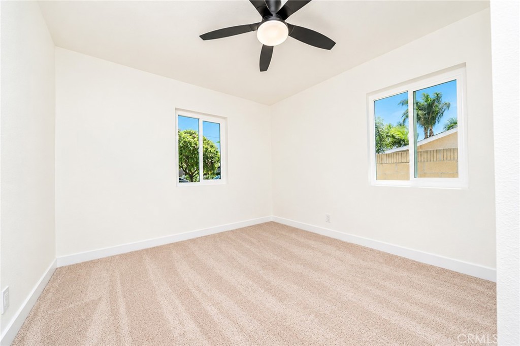 325 N Sunset Street Property Photo 15