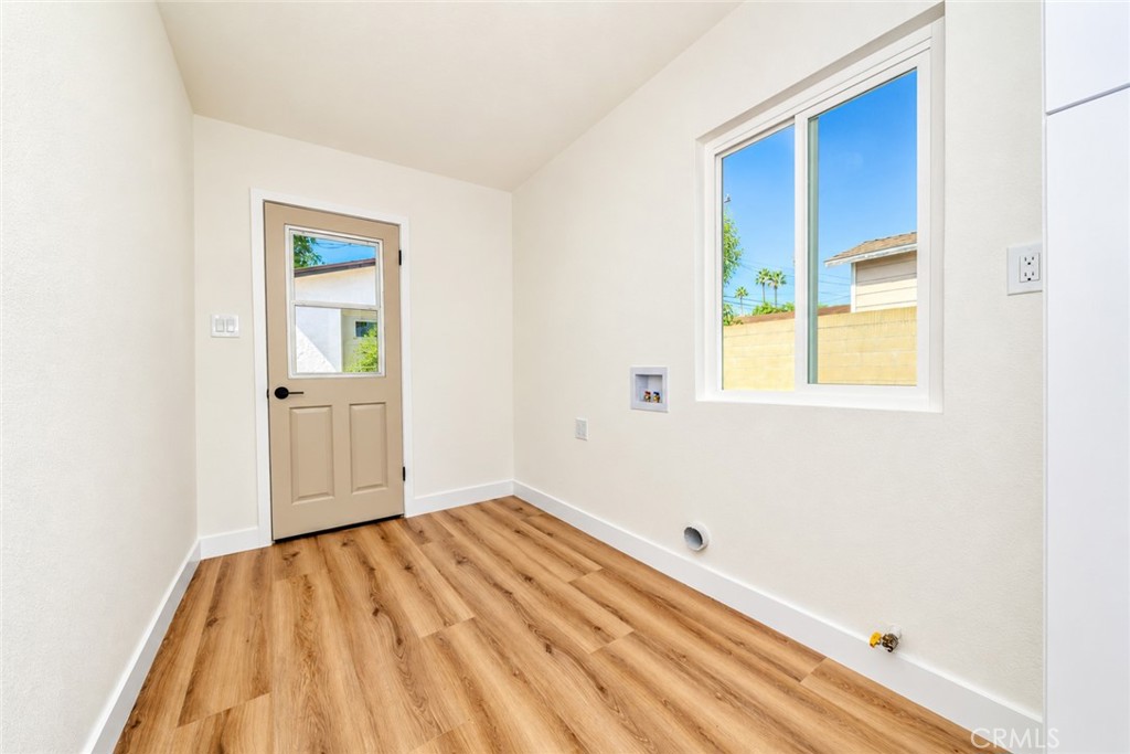 325 N Sunset Street Property Photo 19