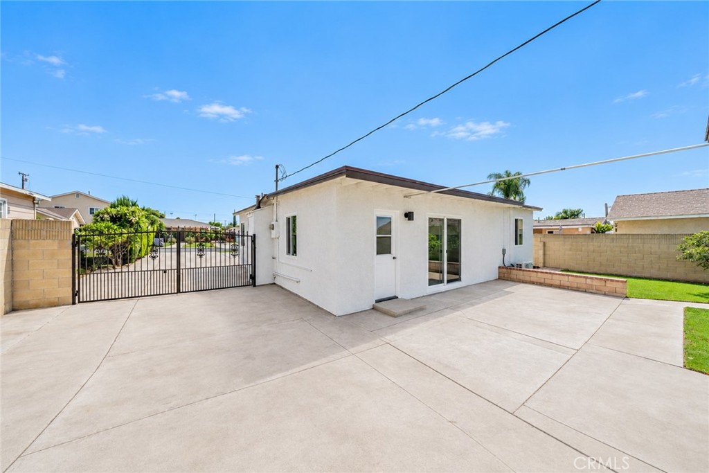 325 N Sunset Street Property Photo 25