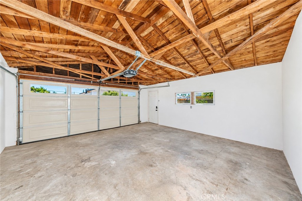 325 N Sunset Street Property Photo 28