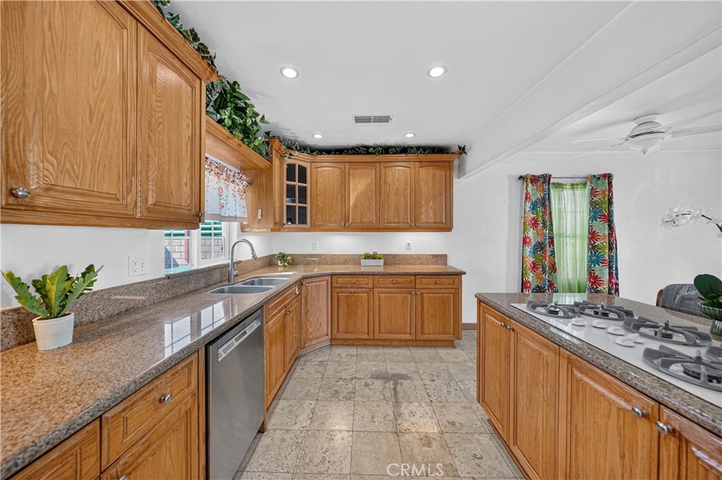 9502 Olney Street Property Photo 12
