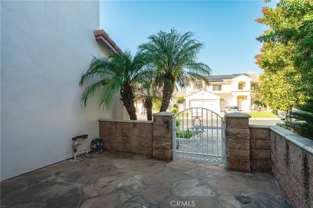 19366 Fortune Place Property Photo 4