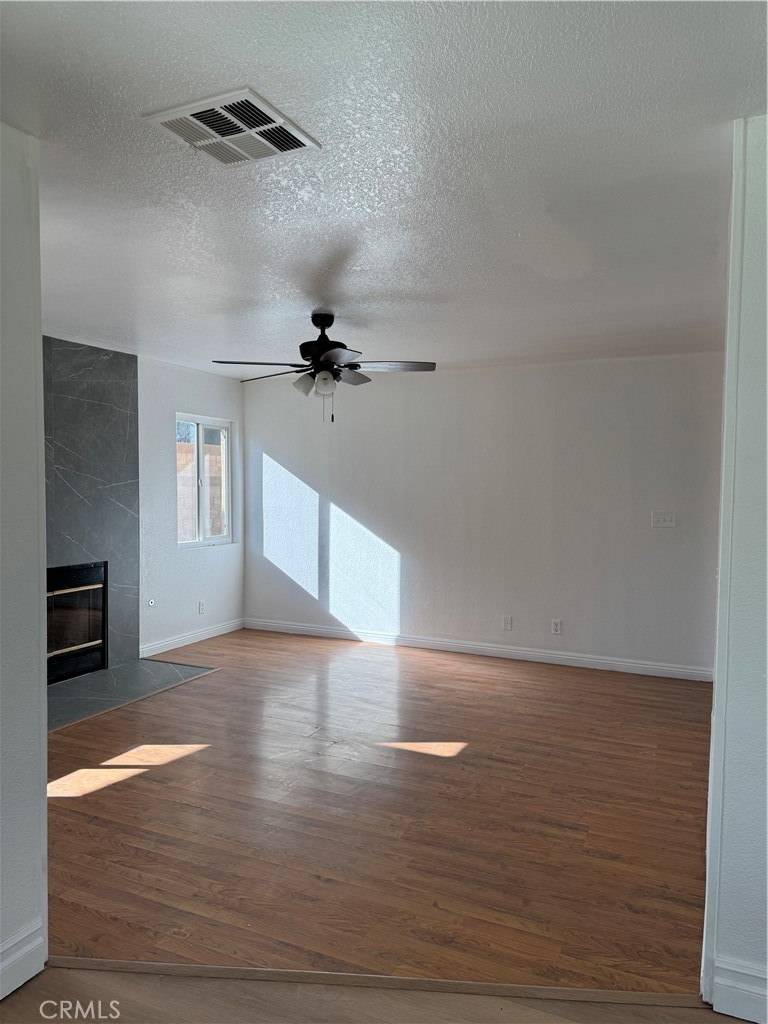1124 Amorosa Property Photo 3