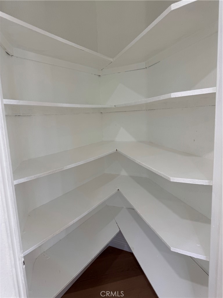 1124 Amorosa Property Photo 4