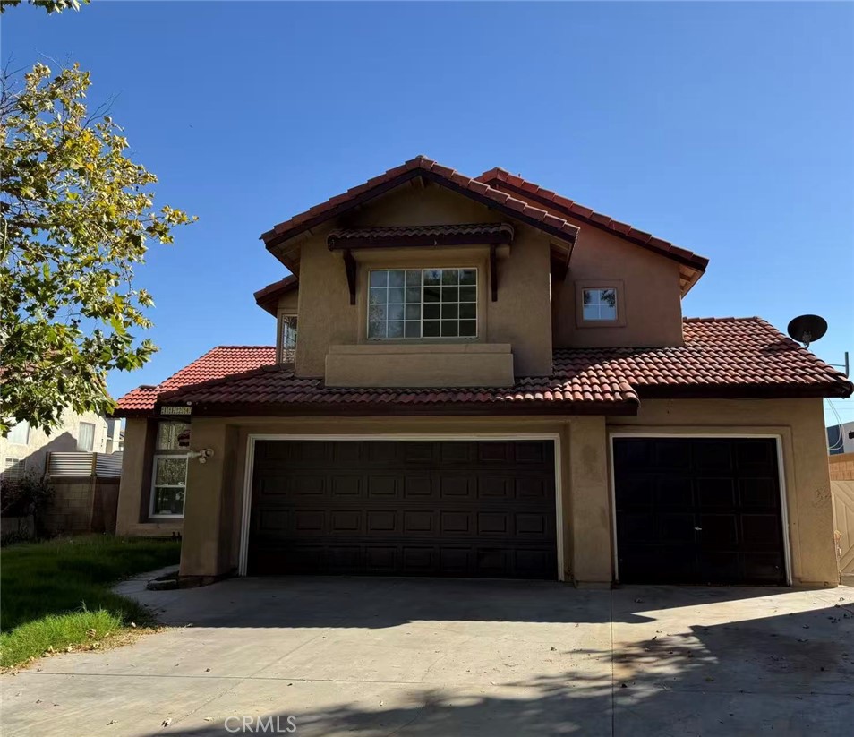 1124 Amorosa Property Photo 17