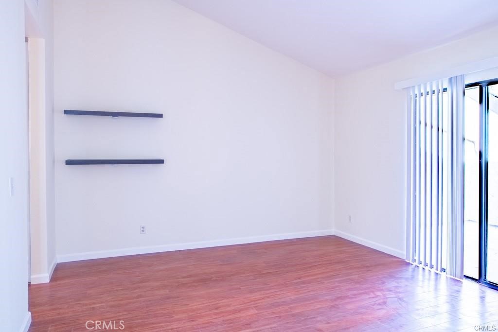 3608 Hemlock Property Photo 7