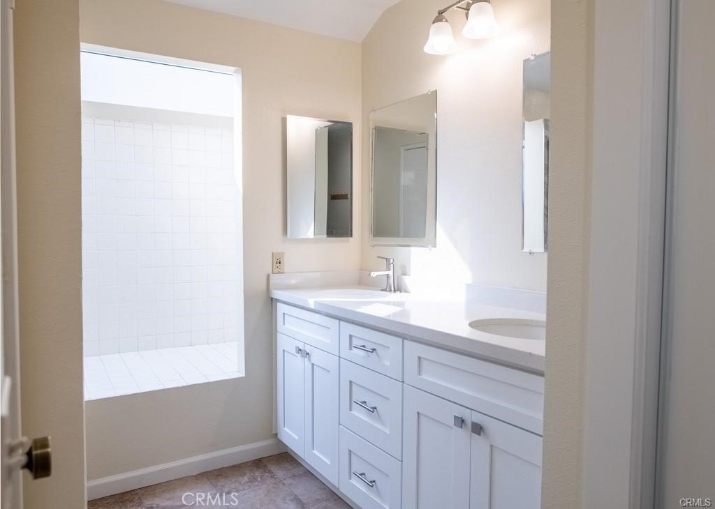 3608 Hemlock Property Photo 13