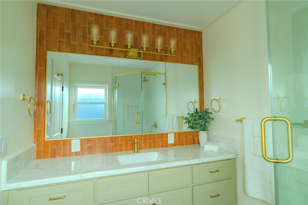 5462 Homeside Property Photo 27