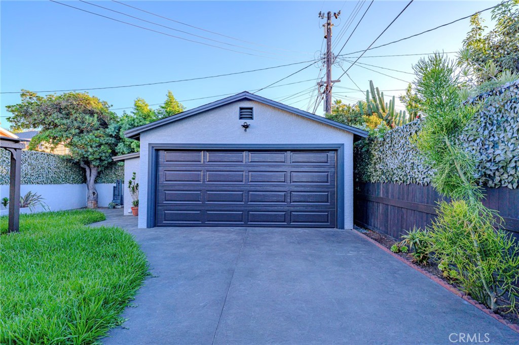 5462 Homeside Property Photo 30