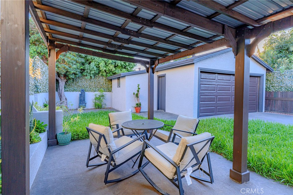 5462 Homeside Property Photo 32