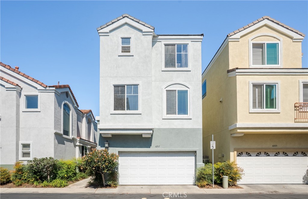 10317 Eclipse Court Property Photo 1