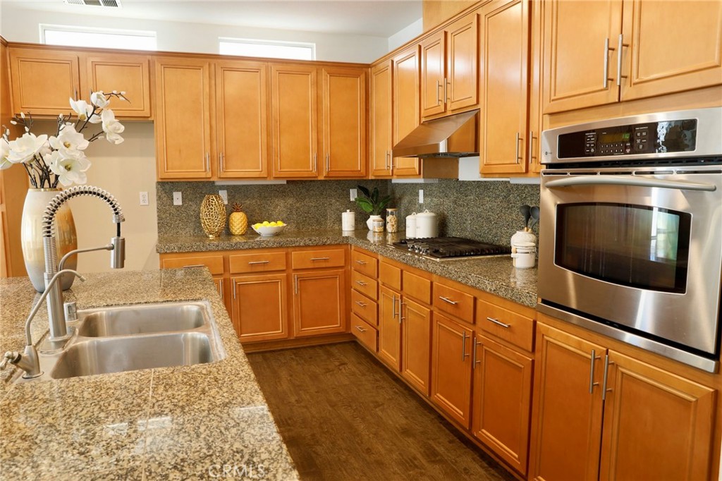 7432 Cobble Creek Drive Property Photo 10