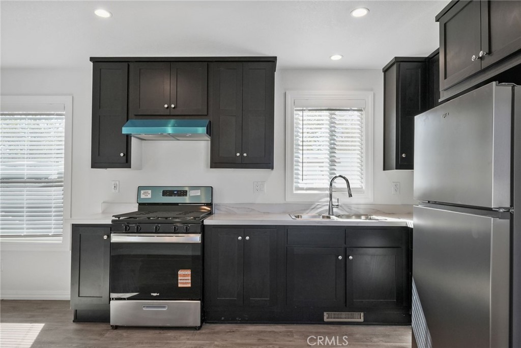 2150 S San Jacinto Avenue 21 Property Photo 12