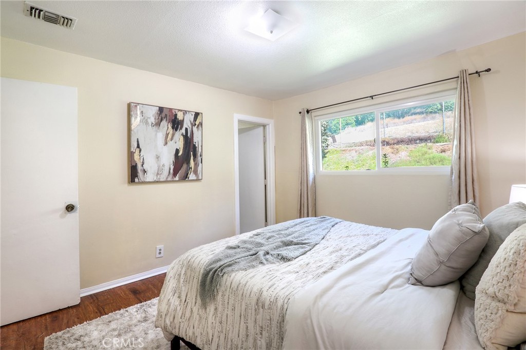 16735 Main St Property Photo 12