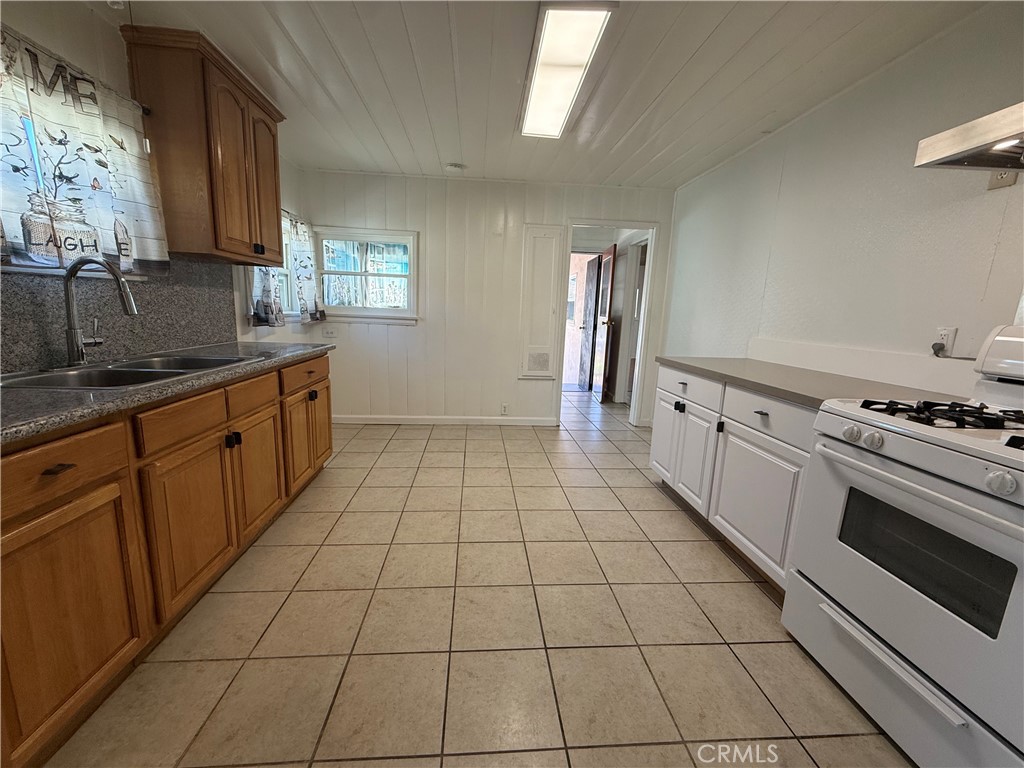 3322 Charlotte Ave Property Photo 12
