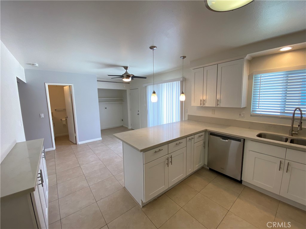 21281 Freeport Lane Property Photo 4