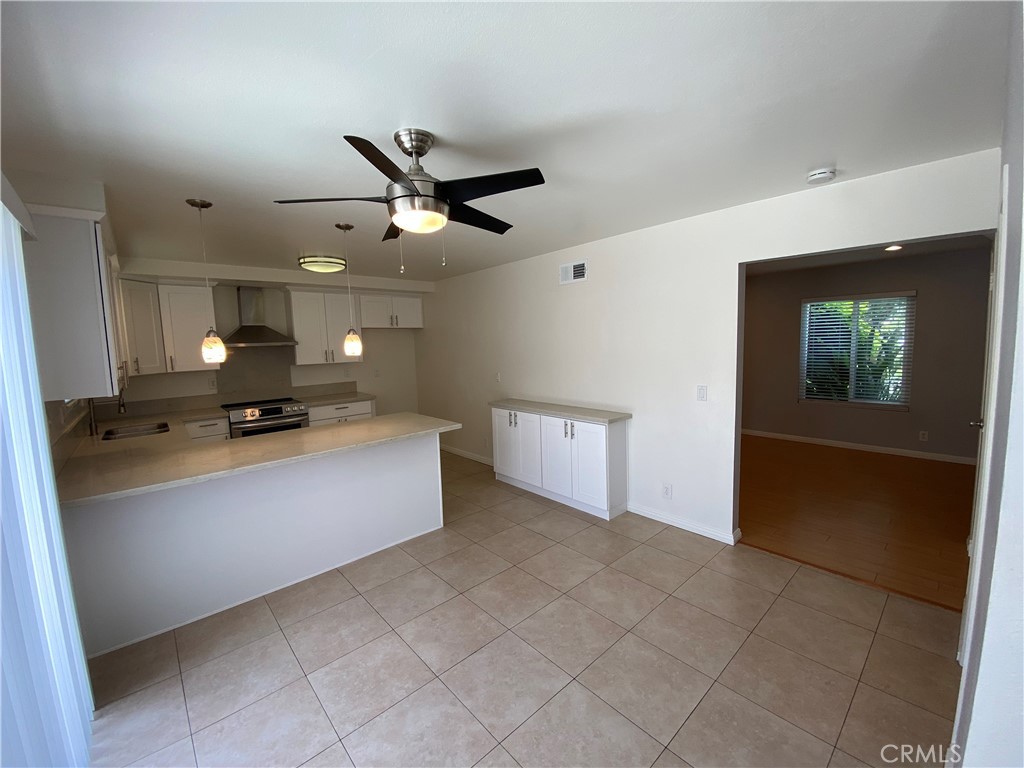 21281 Freeport Lane Property Photo 5