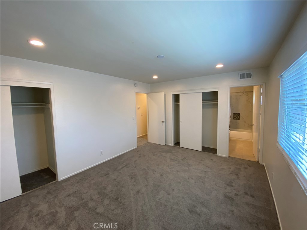 21281 Freeport Lane Property Photo 9