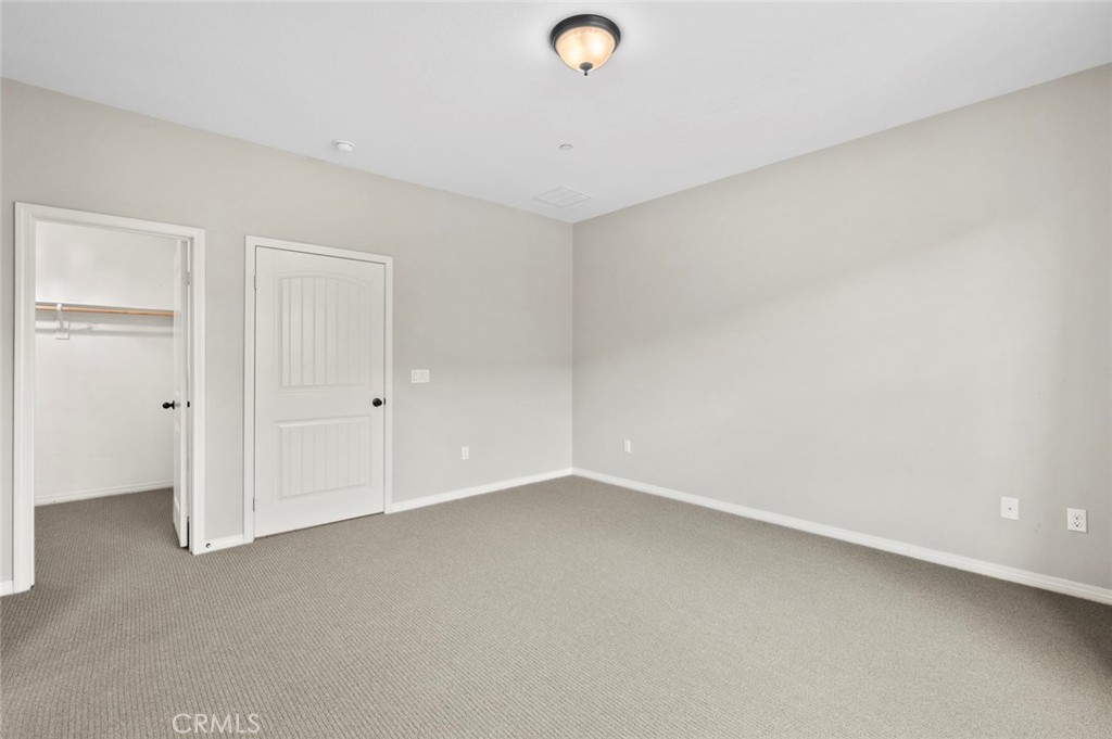 22071 Barrington Way Property Photo 21