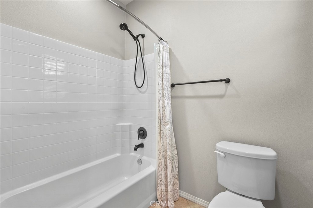 22071 Barrington Way Property Photo 27
