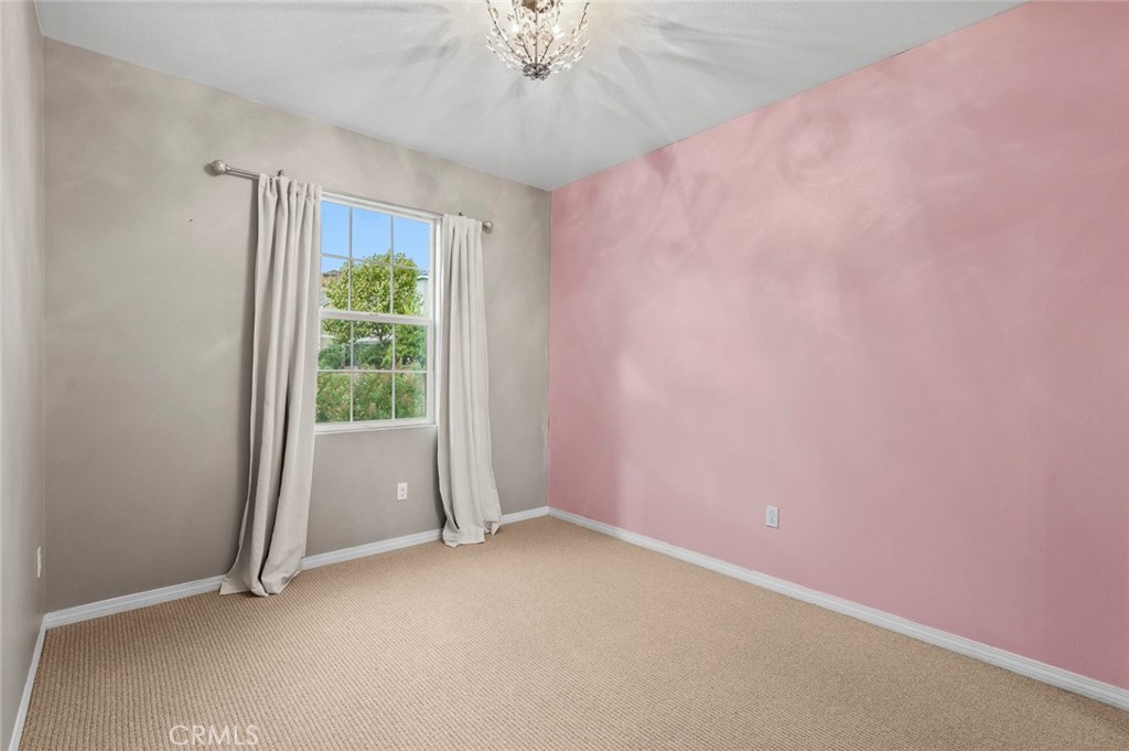 22071 Barrington Way Property Photo 28