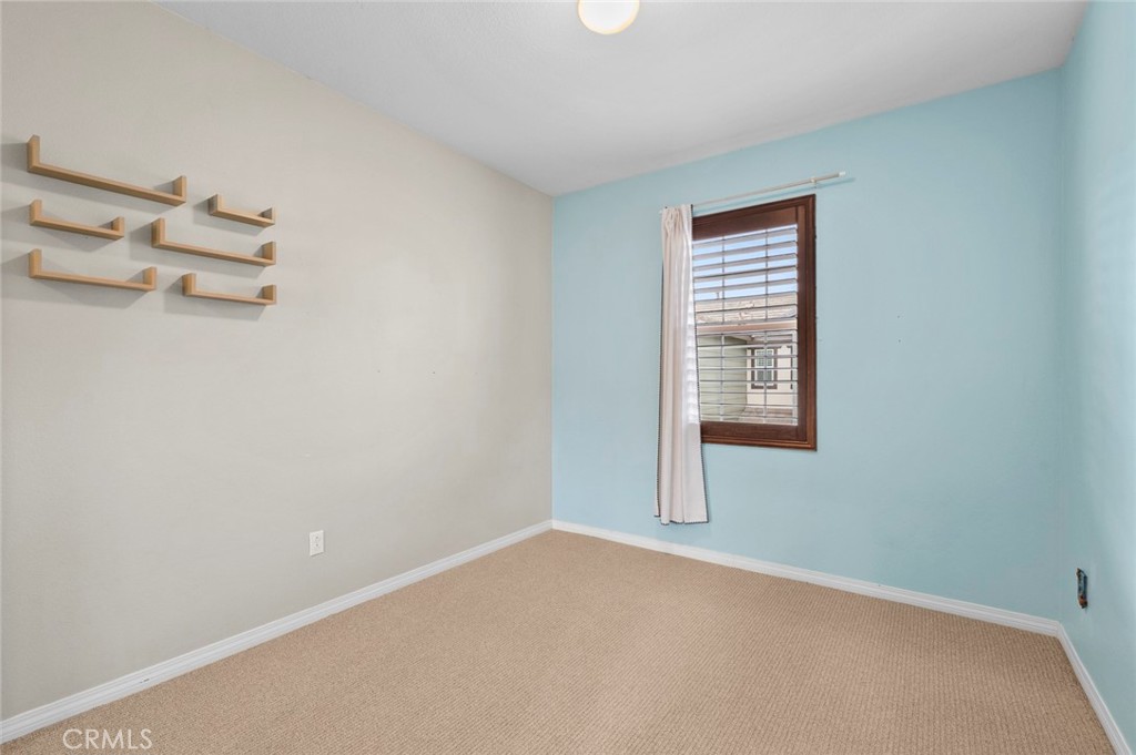 22071 Barrington Way Property Photo 31