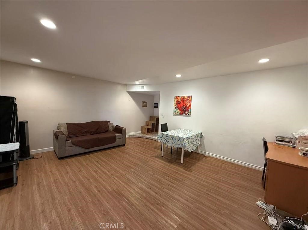 20744 Earlgate Property Photo 5