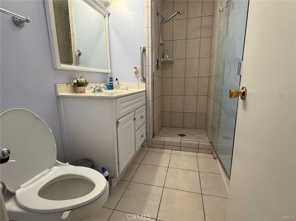 20744 Earlgate Property Photo 9