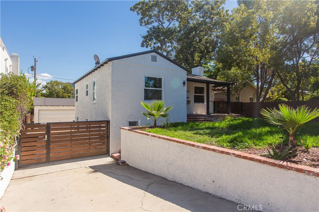 210 N Naomi Property Photo 2