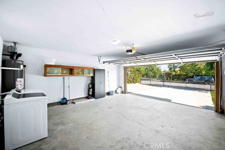 321 E Maple Street Property Photo 53