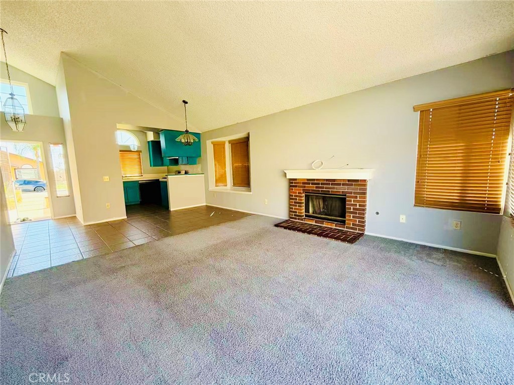 21416 Blossom Hill Ln Property Photo 7