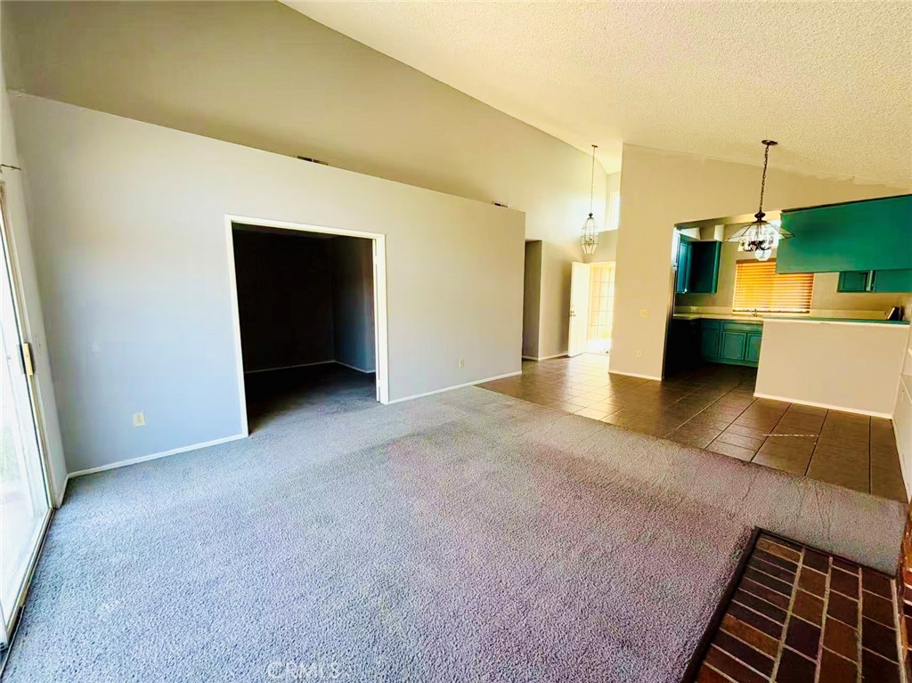 21416 Blossom Hill Ln Property Photo 8